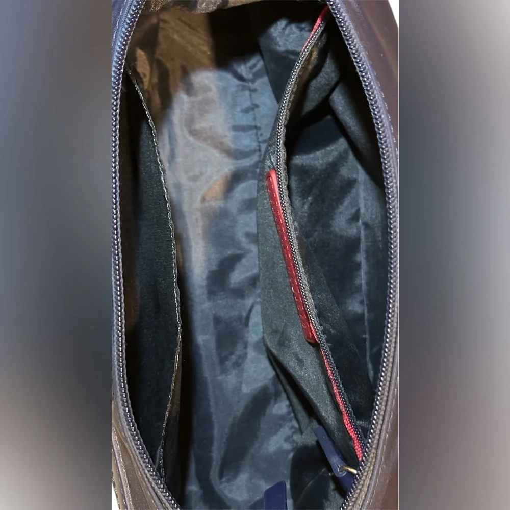 Hey Tommy Hilfiger black cross by bag